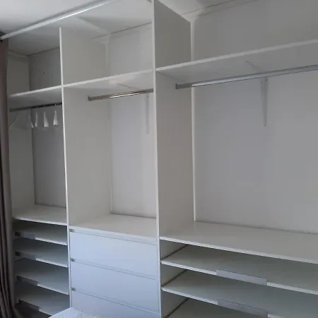 Habitación en casa particular Pratique Et Calme Dans Centre De Evry *